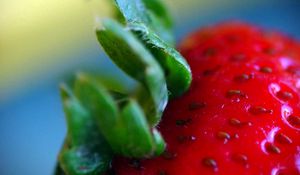 Preview wallpaper strawberry, berry, red, green