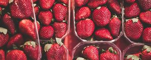 Preview wallpaper strawberry, berry, ripe