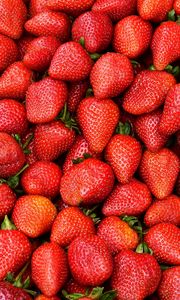 Preview wallpaper strawberry, berry, ripe, red, harvest