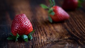 Preview wallpaper strawberry, berry, ripe, close-up