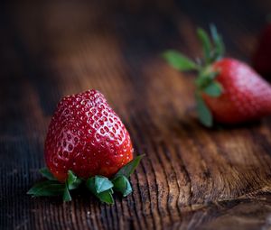 Preview wallpaper strawberry, berry, ripe, close-up