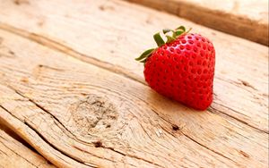 Preview wallpaper strawberry, berry, ripe