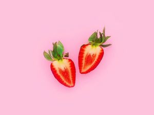 Preview wallpaper strawberry, berry, slices, pink, red