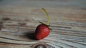 Preview wallpaper strawberry, berry, surface, wooden