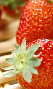 Preview wallpaper strawberry, berry, sweet