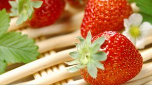 Preview wallpaper strawberry, berry, sweet