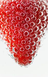 Preview wallpaper strawberry, berry, water, bubbles, macro