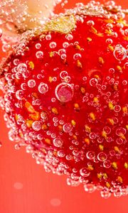 Preview wallpaper strawberry, bubbles, macro, berry, red