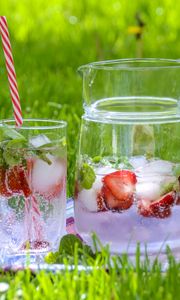 Preview wallpaper strawberry drink, fruit tea, carafe, glass, drink