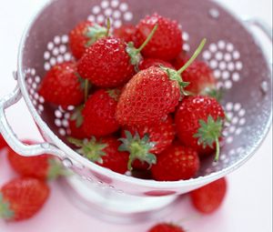 Preview wallpaper strawberry, food, berries, delicious