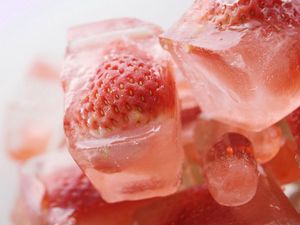 Preview wallpaper strawberry, ice, berry, cubes