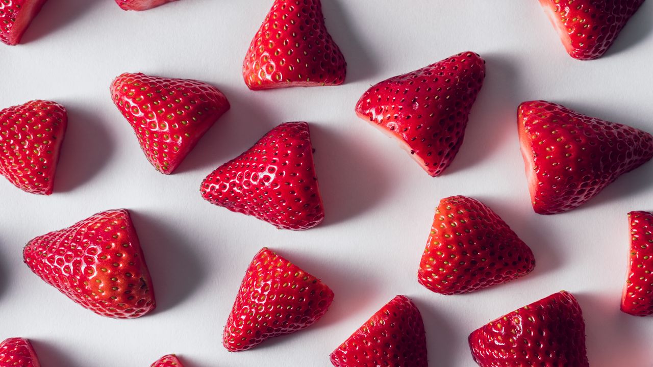 Wallpaper strawberry, minimalism, ripe, berries