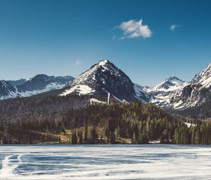 Preview wallpaper strba tarn, slovakia, mountains, lake