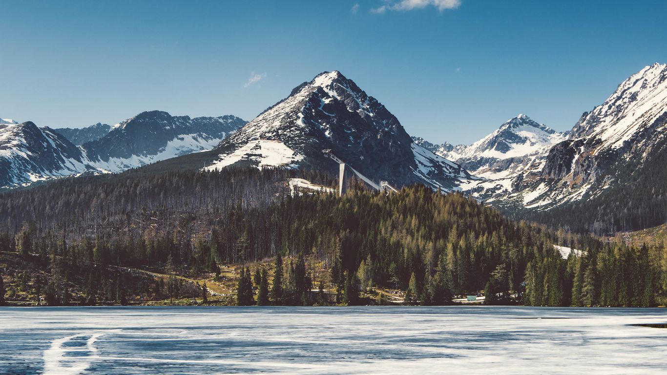 Download Wallpaper 1366x768 Strba Tarn Slovakia Mountains Lake