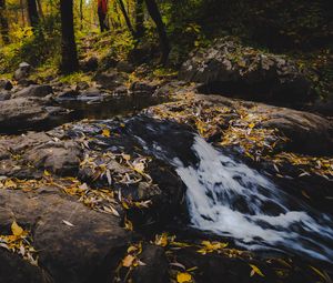 Preview wallpaper stream, foam, stones, leaves, autumn