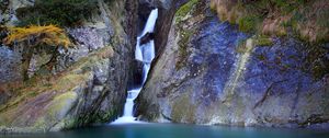 Preview wallpaper stream, rock, lake, water