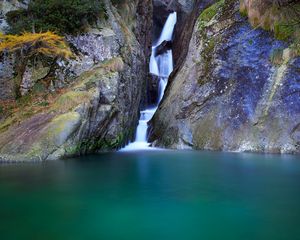 Preview wallpaper stream, rock, lake, water