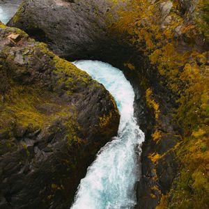 Preview wallpaper stream, rocks, moss, water