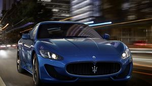 Preview wallpaper street, car, speed, maserati