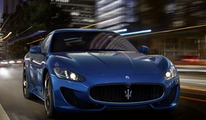 Preview wallpaper street, car, speed, maserati