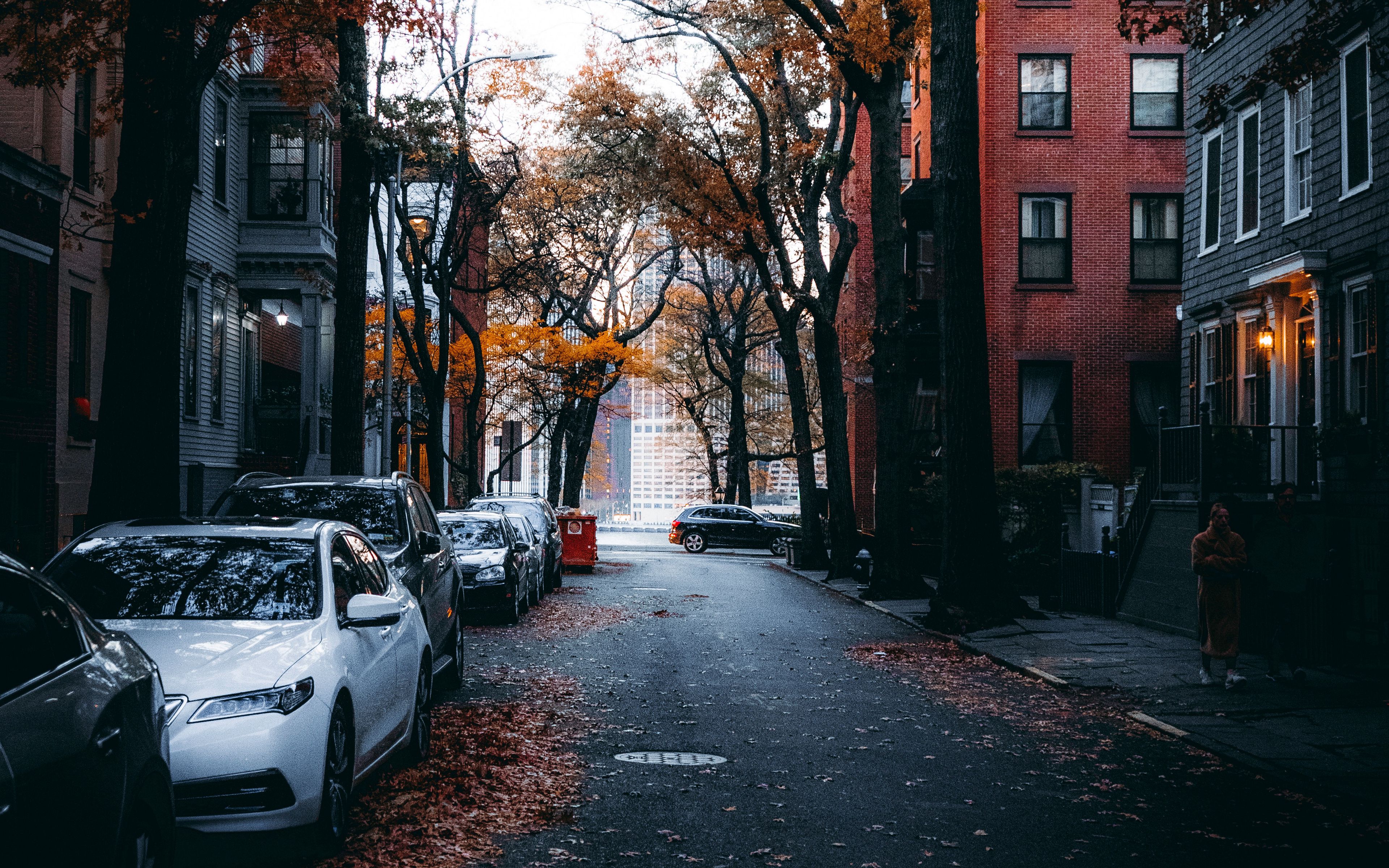 3840x2400 Wallpaper street, city, autumn, cars, trees