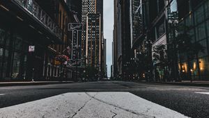 Preview wallpaper street, city, buildings, asphalt, chicago, usa