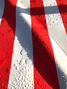 Preview wallpaper stripes, drops, water, surface, red, white
