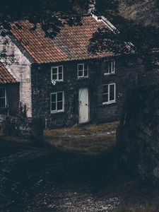 Preview wallpaper structure, forest, house, path