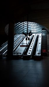 Preview wallpaper subway, escalators, rise, darkness