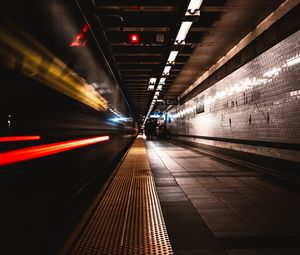 Preview wallpaper subway, station, underground, dark, light