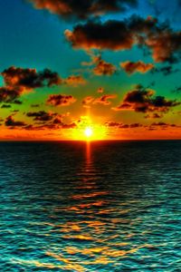 Preview wallpaper sun, clouds, horizon, sea, water, colors