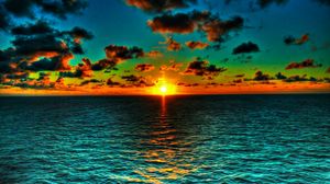 Preview wallpaper sun, clouds, horizon, sea, water, colors