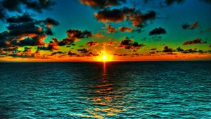 Preview wallpaper sun, clouds, horizon, sea, water, colors