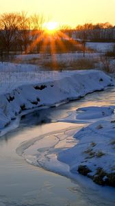 Preview wallpaper sun, decline, river, snow, winter