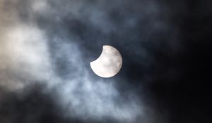Preview wallpaper sun, eclipse, clouds, sky, astronomy