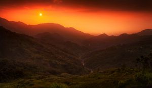 Preview wallpaper sun, hills, bushes, sunset