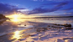 Preview wallpaper sun, river, dawn, stones, snow