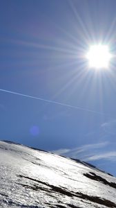 Preview wallpaper sun, sky, trace, line, slope, snow, shine