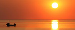 Preview wallpaper sun, sunset, horizon, sea