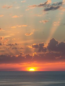 Preview wallpaper sun, sunset, horizon, sea, clouds