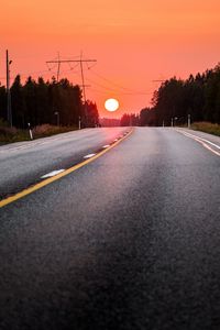 Preview wallpaper sun, sunset, road, trees