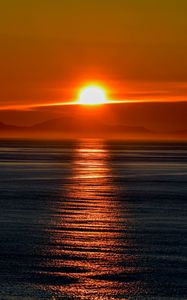 Preview wallpaper sun, sunset, sea, water, landscape, dark