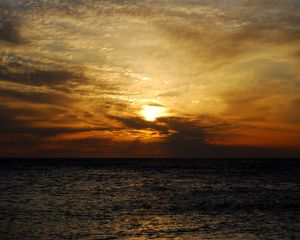 Preview wallpaper sun, sunset, sea, clouds, landscape, dark