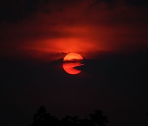 Preview wallpaper sun, sunset, sky, dark