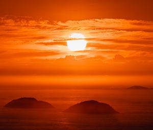Preview wallpaper sun, sunset, sky, hills, clouds