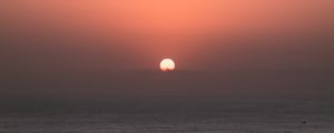 Preview wallpaper sun, sunset, sky, sea, pink