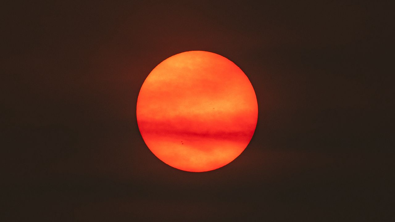 Wallpaper sun, sunset, sky, red, dark