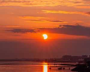 Preview wallpaper sun, sunset, water, pier, landscape