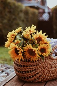 Preview wallpaper sunflower, flowers, basket, bouquet