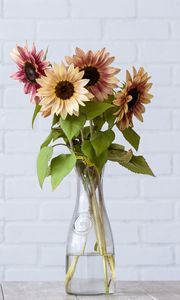 Preview wallpaper sunflower, flowers, vase, bouquet